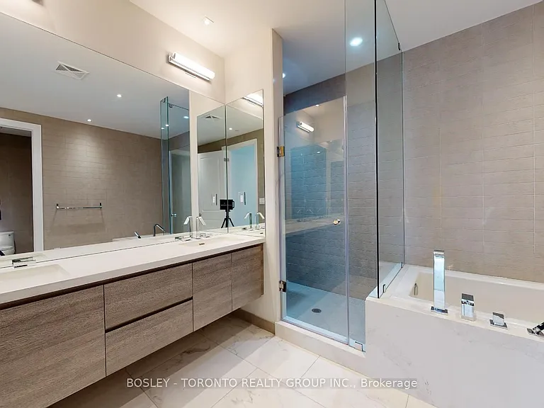 295 Adelaide St W #Penthouse 01 — Photo 14
