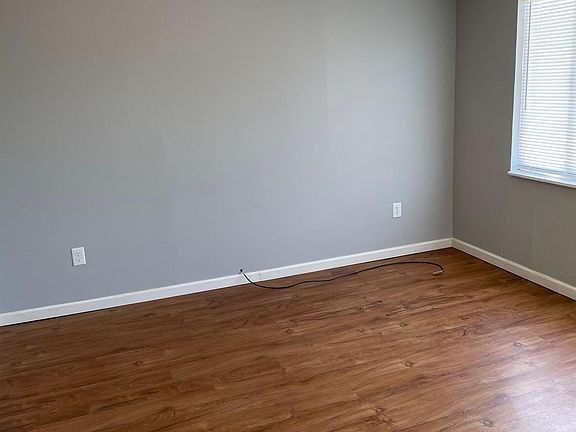 2nd image of 3116B 4th Ave