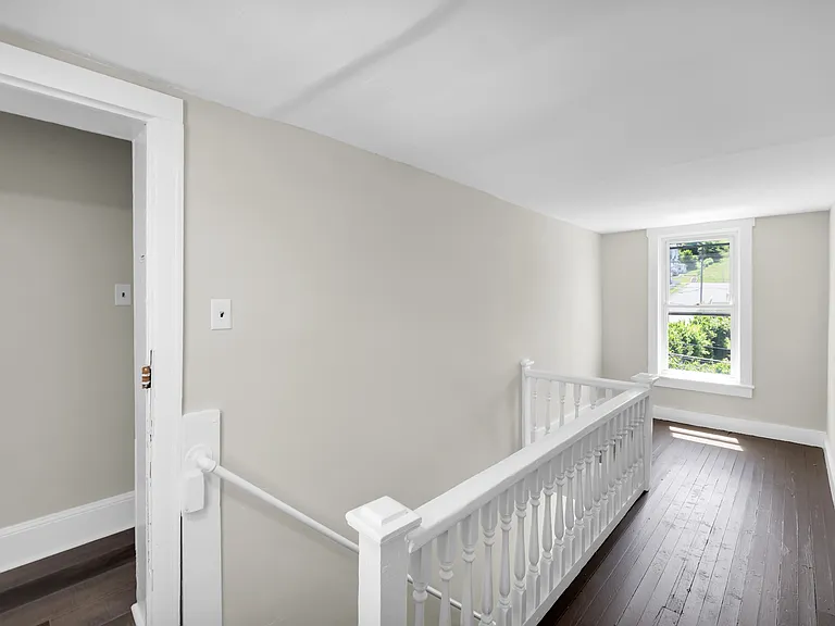 265-267 E Bertsch St #4 — Photo 10