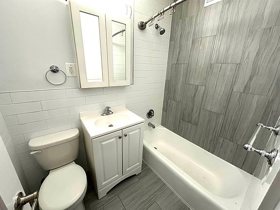 5th image of 6601 Broadway APT 4D