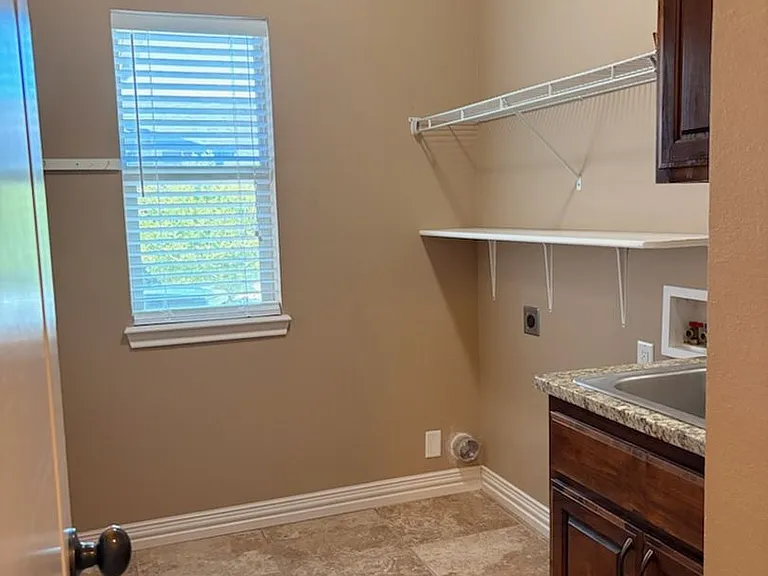 733 Benelli Dr — Photo 18
