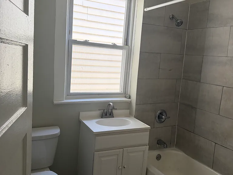 74 Eaton Pl #2 — Photo 2