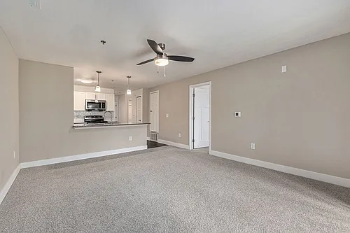 Signature Pointe Apartment Homes Photo 1 Signature Pointe Apartment Homes Photo 1
