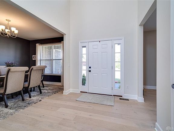4th image of 6118 Wiltshire Ct