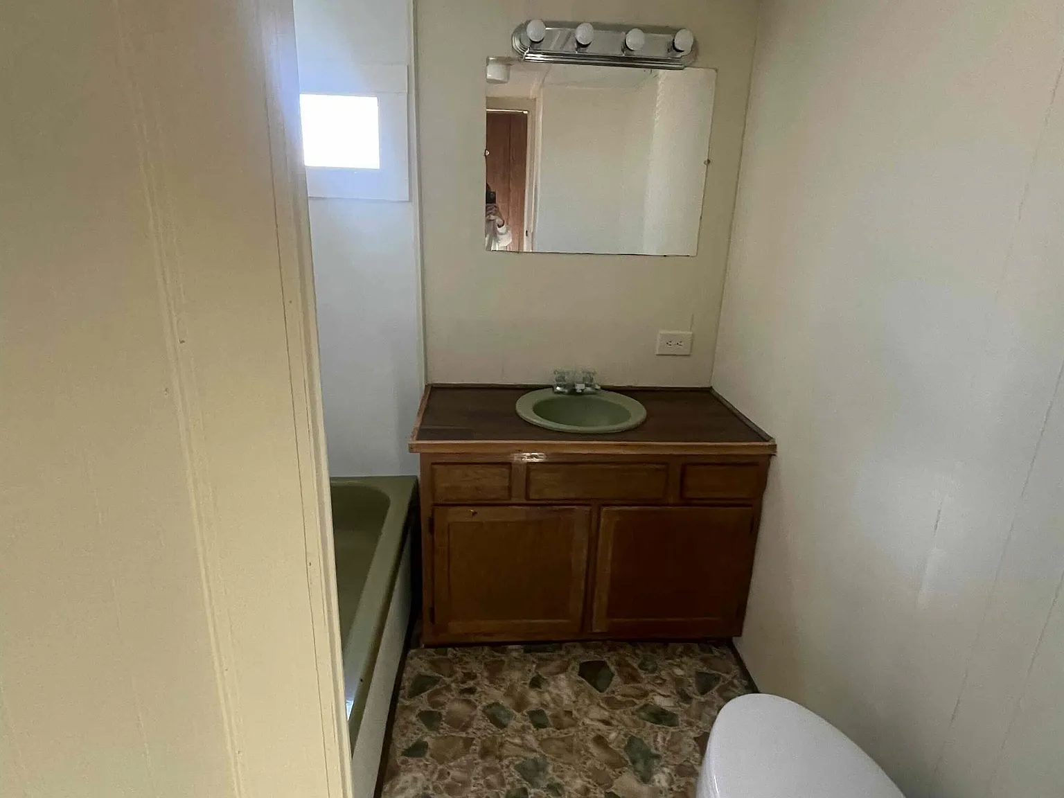 103 Clark Street Trailer - 1 — Photo 4