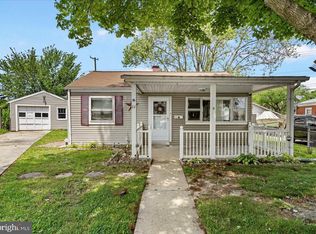11 Dihedral Dr, Middle River, MD 21220