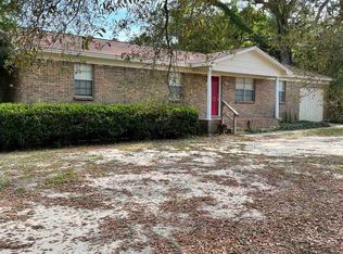 5401 Delona Rd, Milton, FL 32583