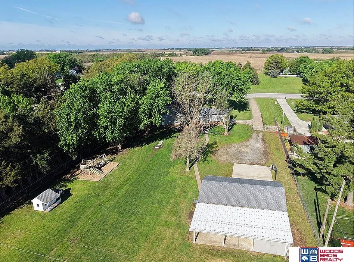 3 bed, 2000 sqft, $2,350 — Photo 3