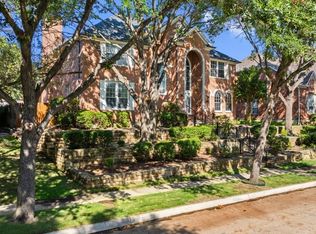 7423 Bradford Pear Dr, Irving, TX 75063