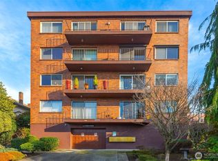 Carib House, Everett, WA 98201