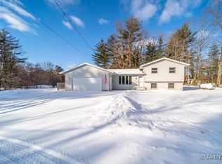 15185 Barber Creek Ave, Kent City, MI 49330