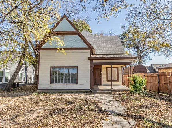 428 N Denton St, Gainesville, TX 76240