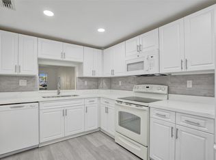 8735 Ramblewood Dr APT 116, Coral Springs, FL 33071