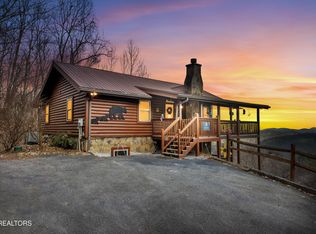 2458 Majestic View Way, Pigeon Forge, TN 37862
