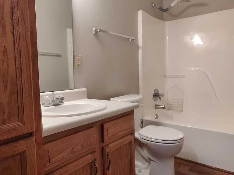 5581 Bingham Dr — Photo 10
