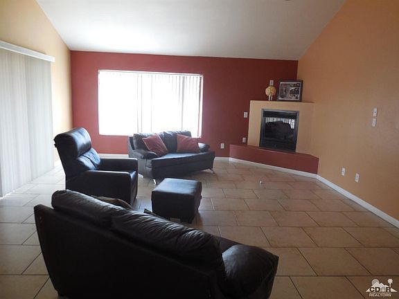 4th image of 13605 Caliente Dr