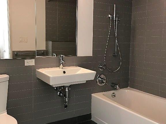 5th image of 64 Bayard St APT 1C