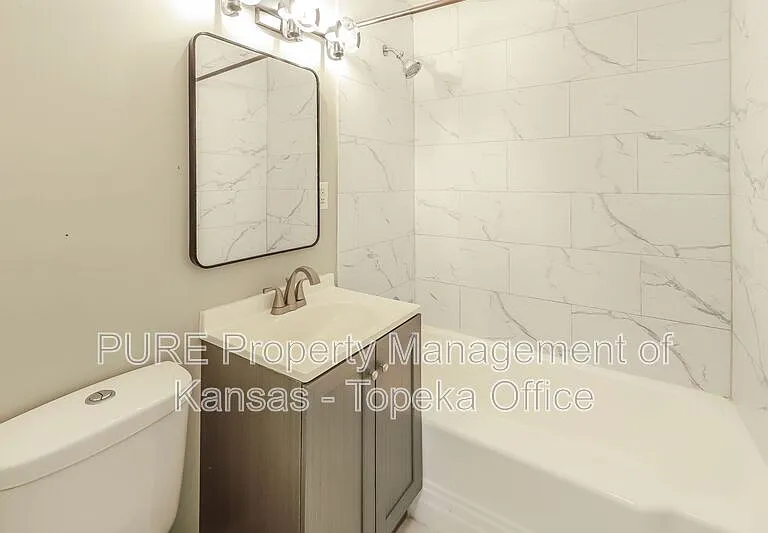 2416 SW 25th Dr — Photo 19