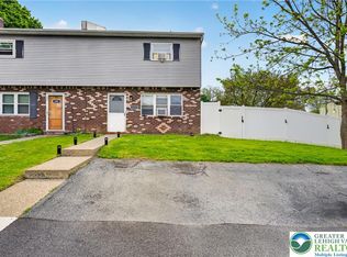 302 Lockridge Ln, Alburtis, PA 18011