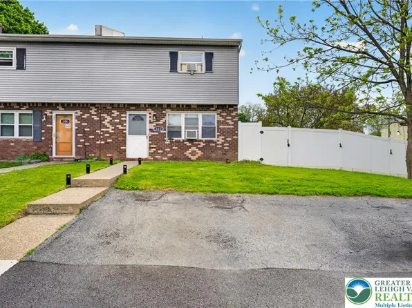 302 Lockridge Ln, Alburtis, PA 18011