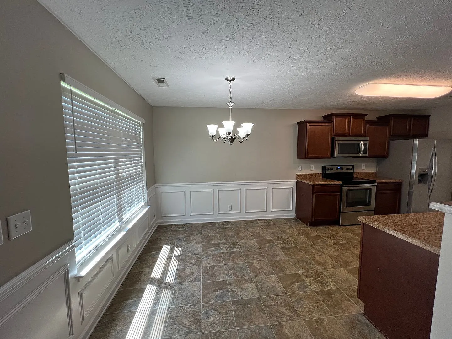 Cute 3 BR, 2 Bath near Christiana - Available Now! — Photo 4