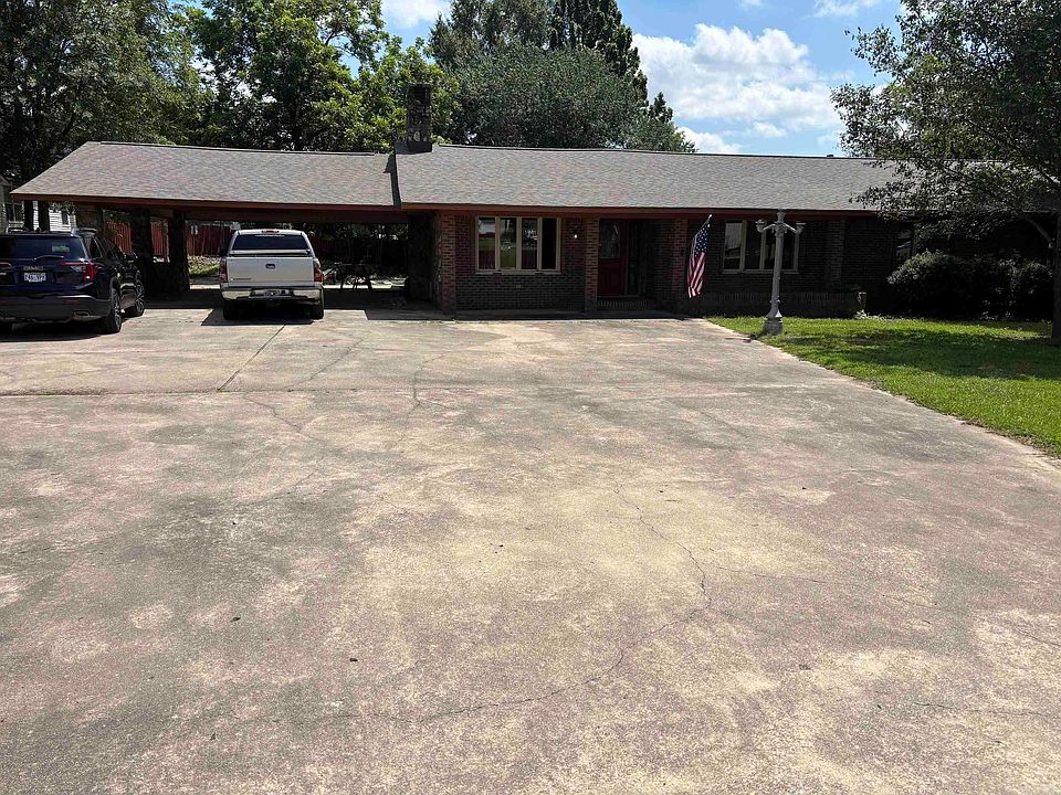 1st image of 213 W Texas St