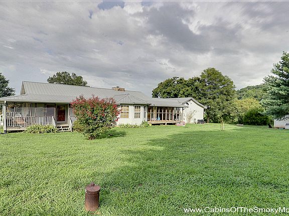 2nd image of 275 Valley View Dr