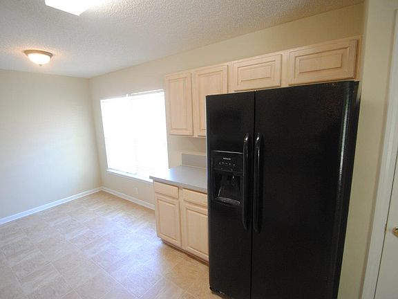 4th image of 605 Sparrow Branch Cir