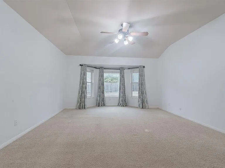 9408 Castle Pines Dr — Photo 21