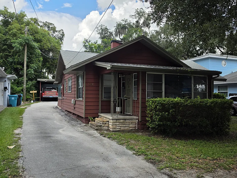 1229 Minnesota St