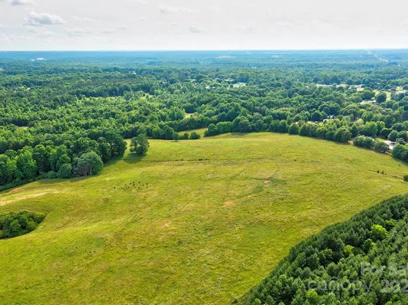 1125 Old Post Rd #2, Cherryville, NC 28021