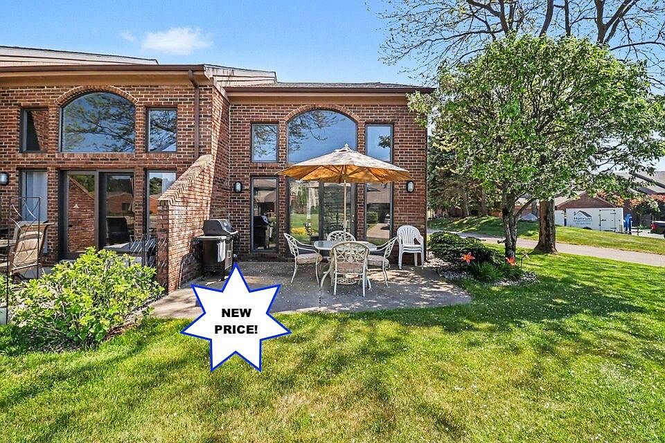 1st image of 212 Harbor Dr