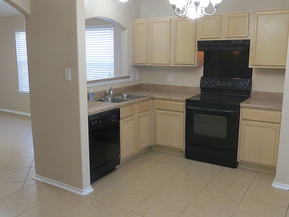 5th image of 6611 Clovis Ct