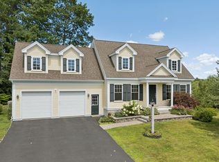 61 Drowne Rd, Cumberland, ME 04021