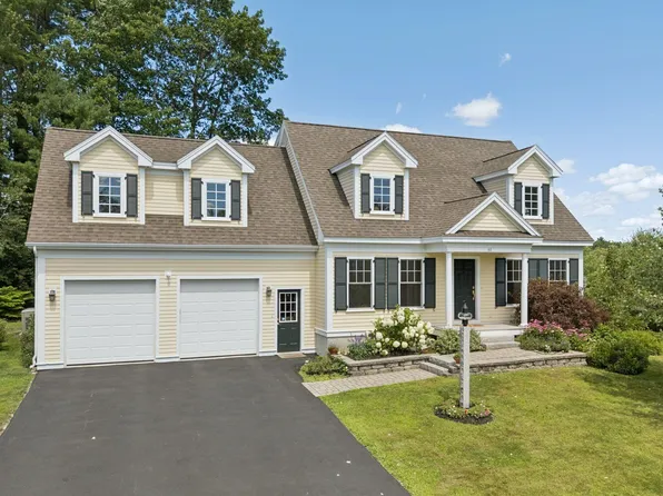 61 Drowne Road, Cumberland, ME 04021