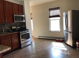 541 Avenue E, Bayonne, NJ 07002