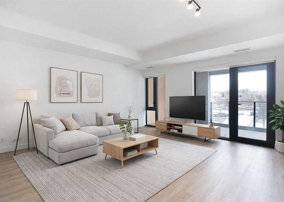 1st image of 730 2nd Ave SW #214