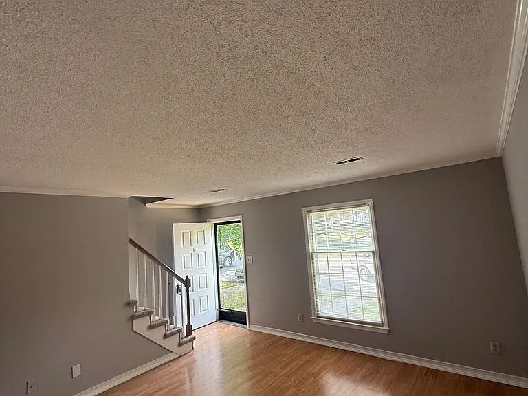 4704 Lawndale Dr #B — Photo 3