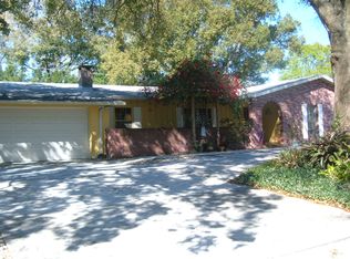 514 Nantucket Dr, Temple Terrace, FL 33617