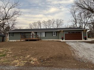 225 Otoe St, Douglas, NE 68344