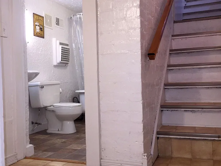 812 Florence Ave #1 — Photo 17
