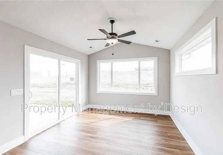 8951 Calpurnia Dr — Photo 5