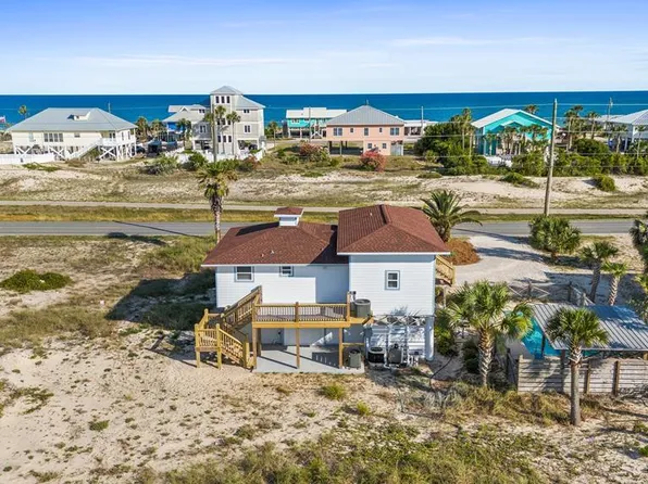 533 E Gulf Beach Dr, Eastpoint, FL 32328