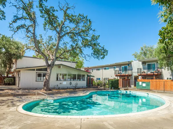 Tuscana Court Apartments