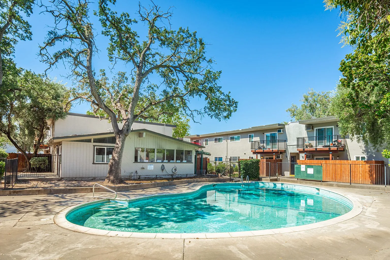 2807 Elvyra Way APT 149 photo 1