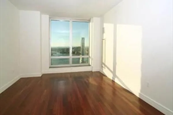 Rented by Corcoran | media 21