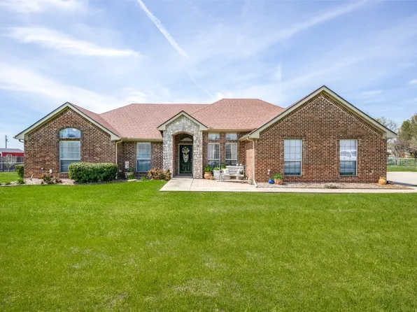 180 Saddlebrook Ct, Rhome, TX 76078