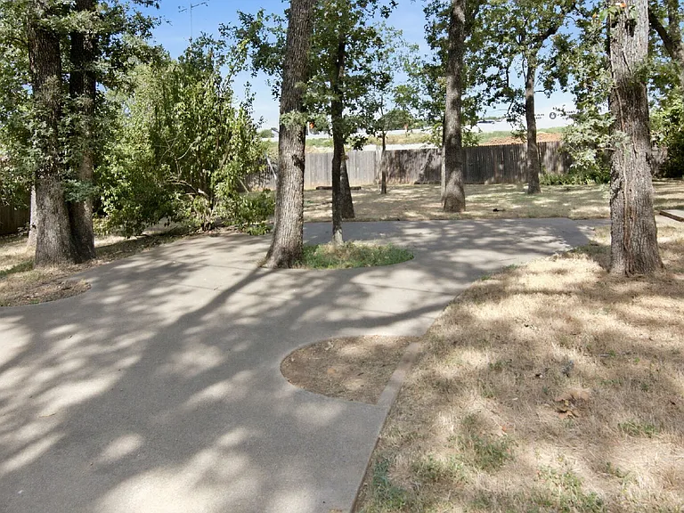 6500 Callahan Ct — Photo 23