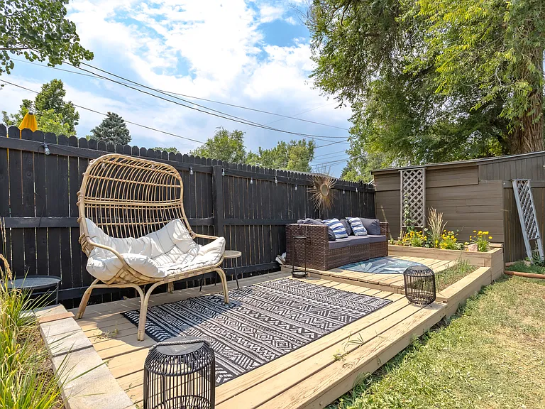 4229 S Delaware St — Photo 26