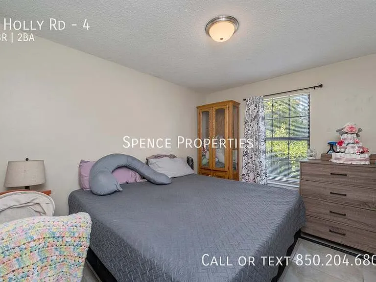 4 Holly Rd #4 — Photo 23